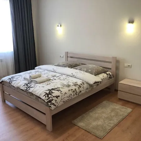 Gil On Bogomolca 22, New Uzjhorod